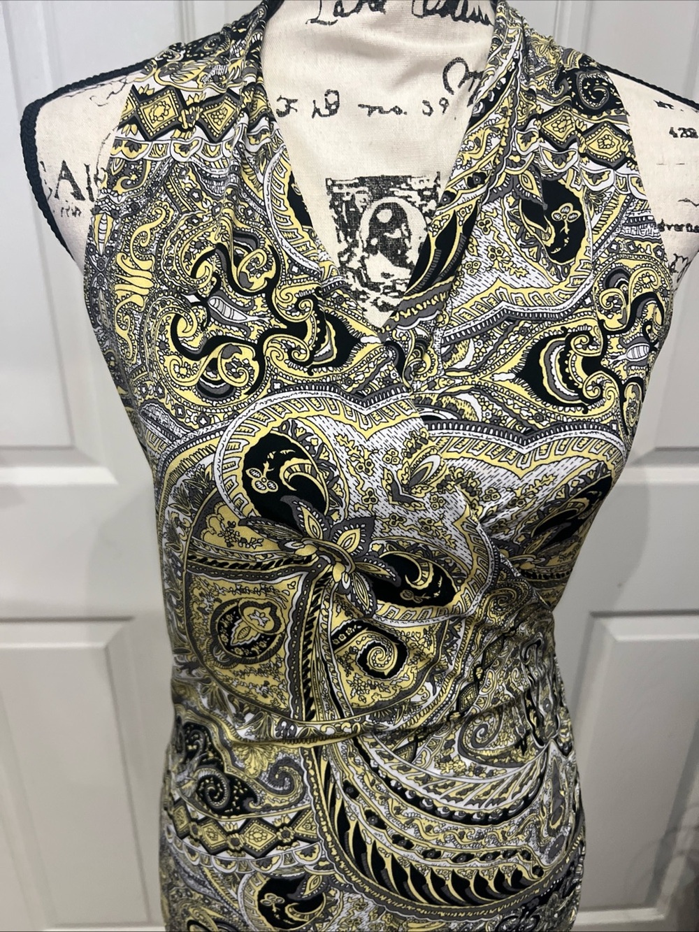 INC International Concepts Yellow Black White Paisley stretch Body Con Mermaid